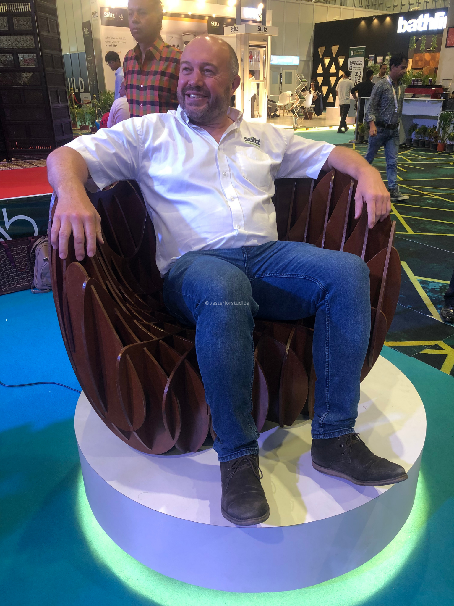 Classical garden with pool and statues