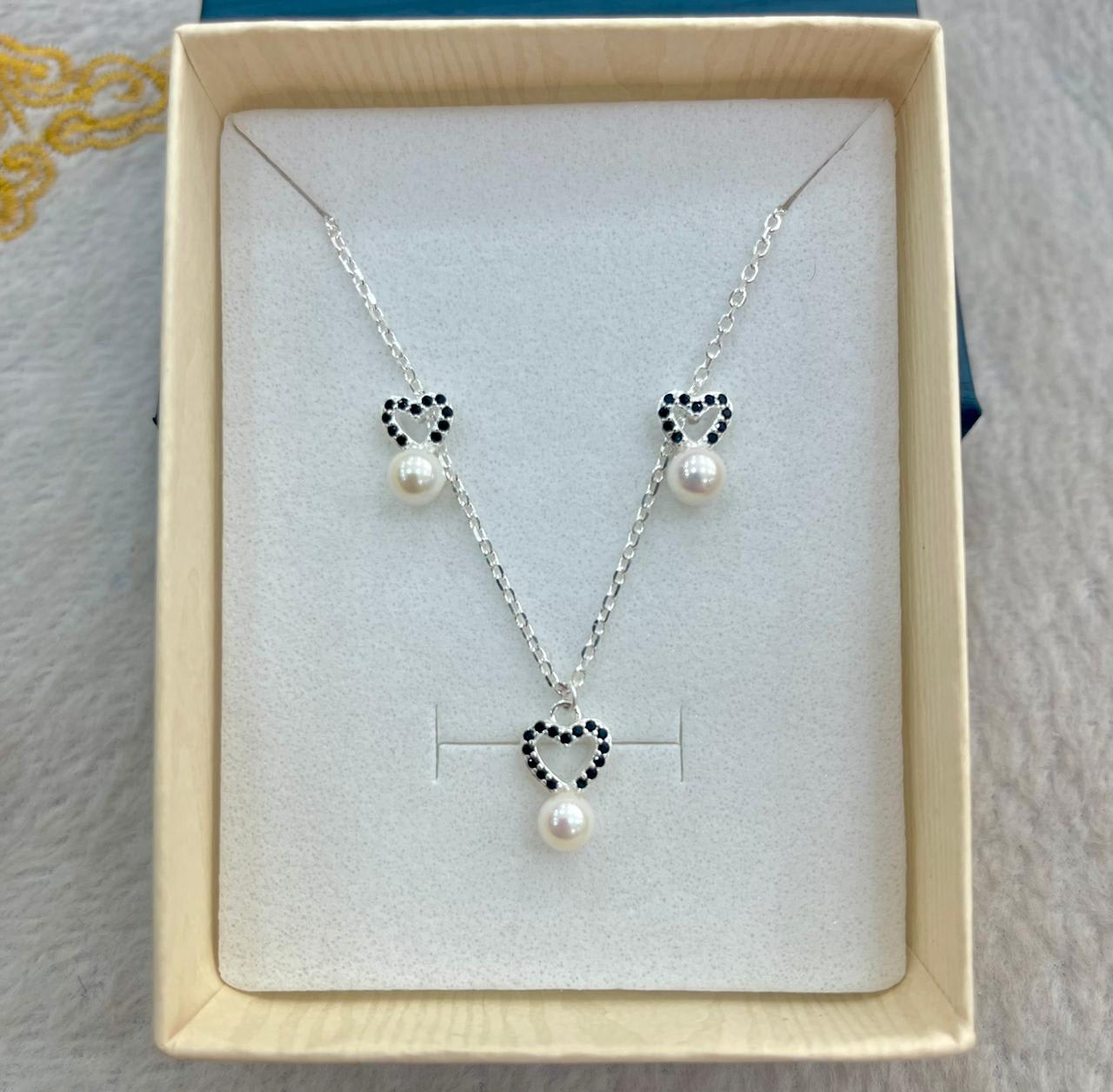 Juego en Plata con Corazón y Perla