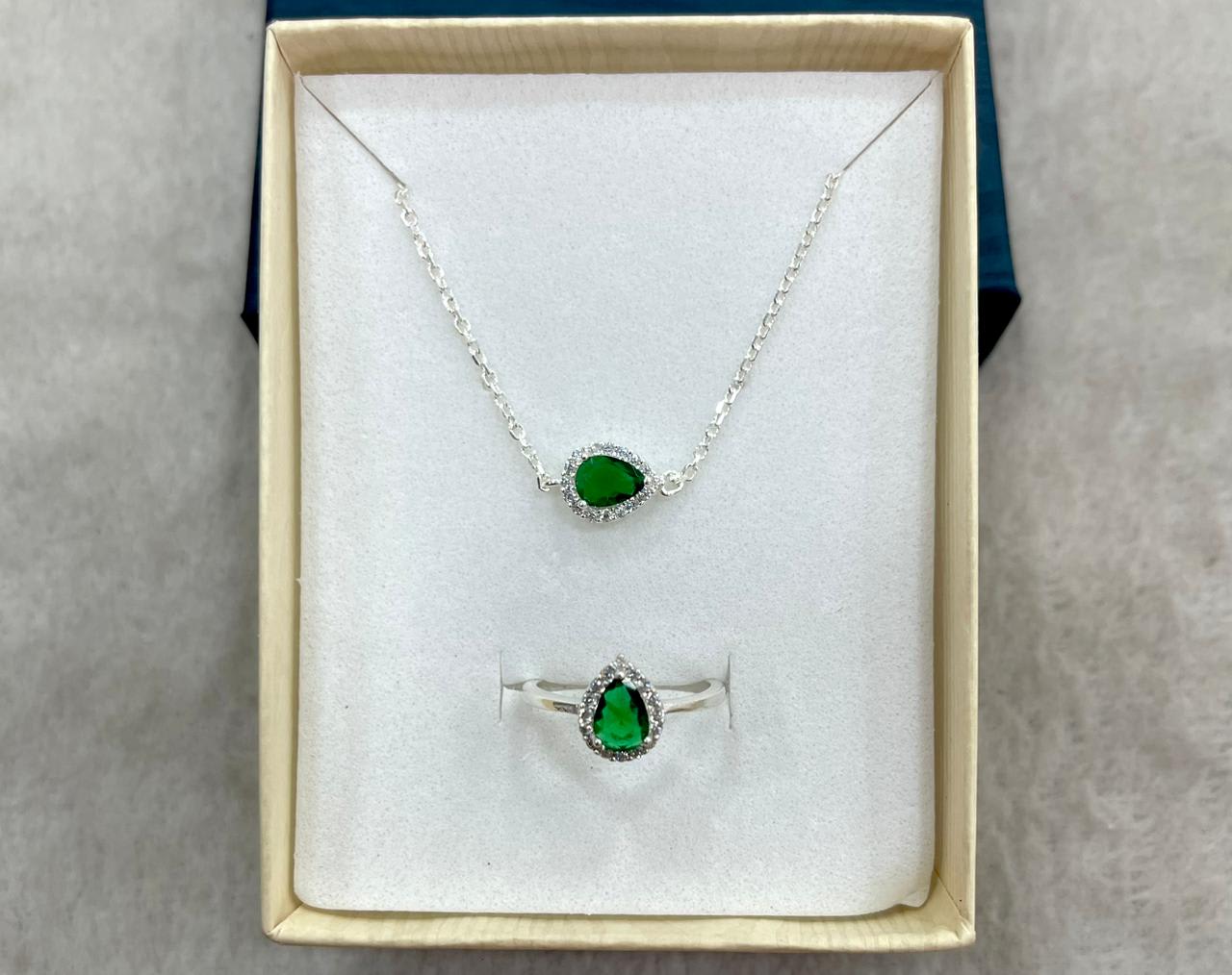 Juego de Plata con Circón Color Esmeralda