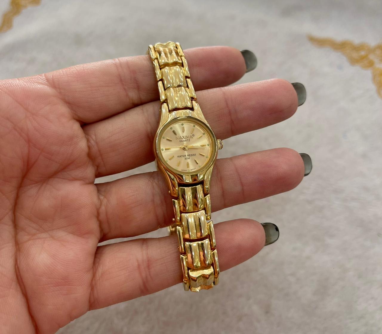 Reloj Máxima para Dama Joyita Malla Dorada Quartz