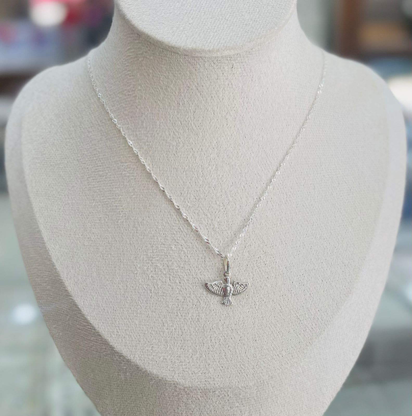 Cadena de Plata Singapour con Espíritu Santo en Silueta