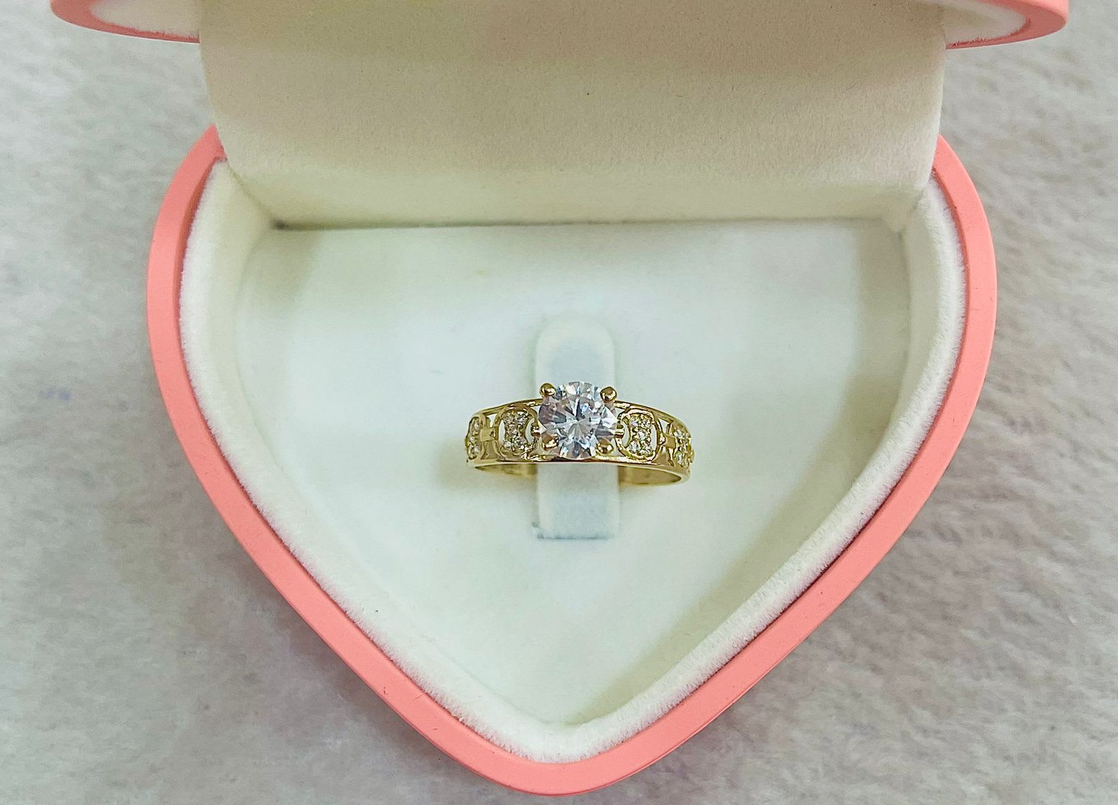 Anillo de Oro 18k para dama