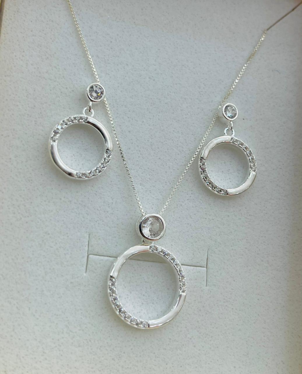 Juego en Plata de Círculo Infinito