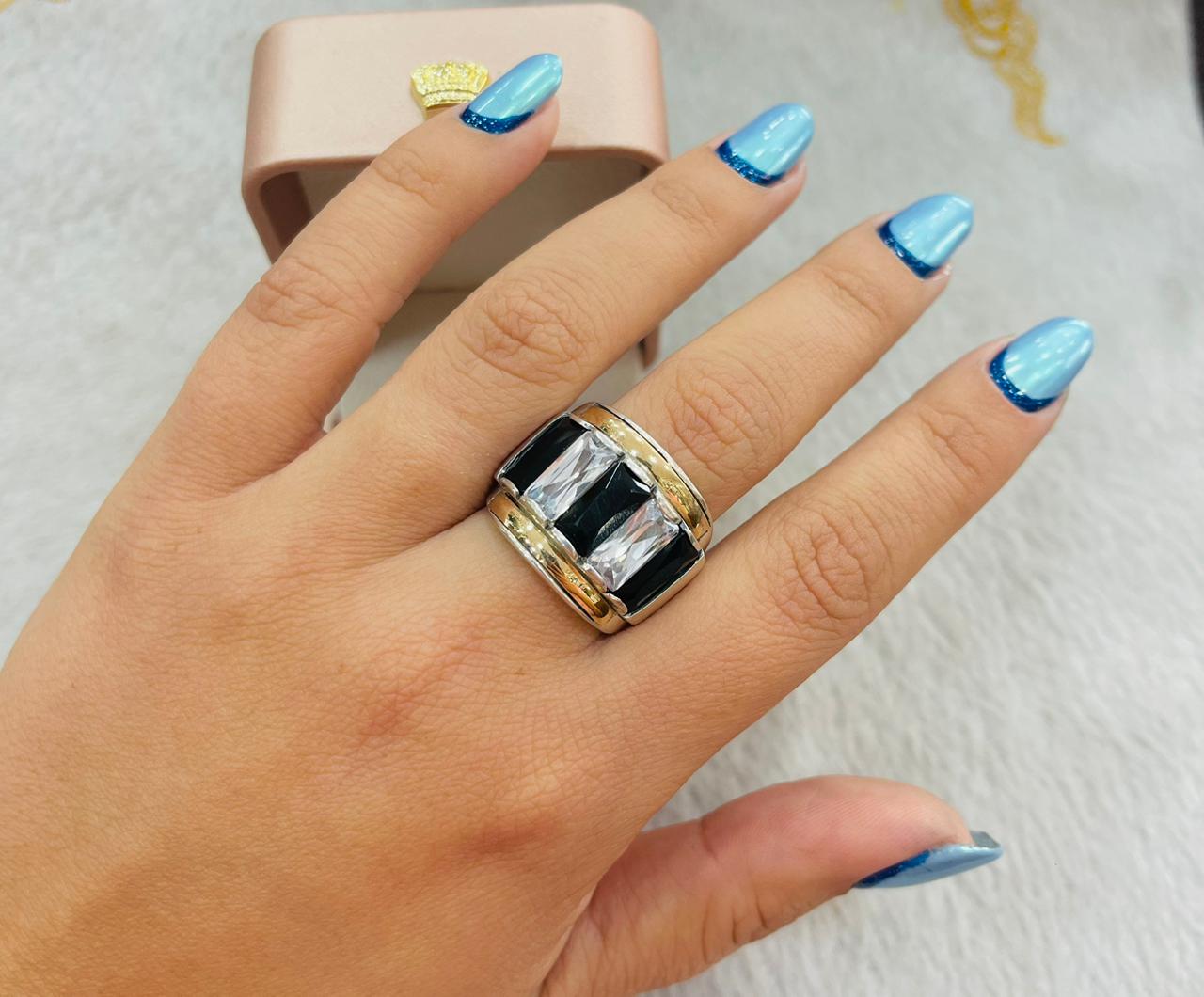 Anillo de Plata con Piedra Rectangular Circón Onix Blanco y Negro