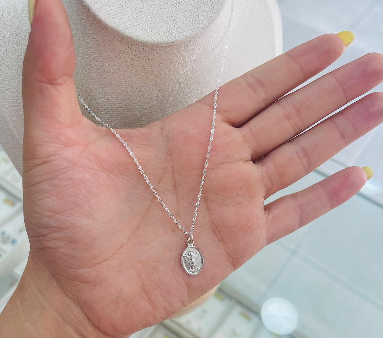 Cadena de Plata Singapour con Medallita Divino Niño