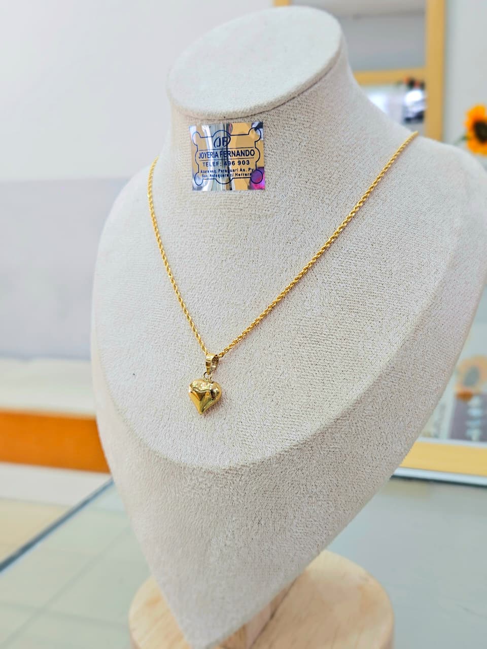 Cadena Piola o Turbillón + Dije Corazón de Oro 18K