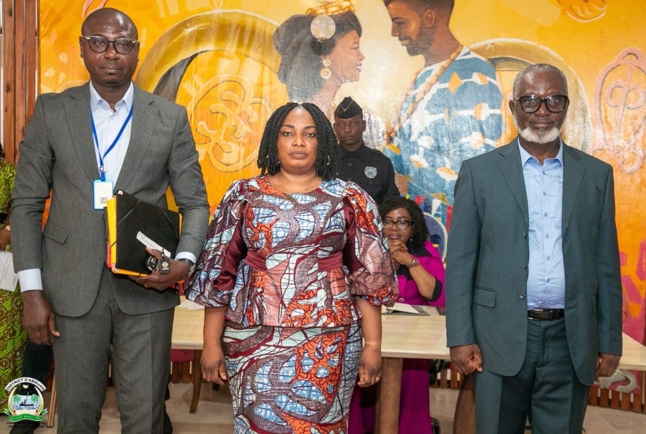 Direction de l’environnement et du développement durable: KRIHOUA passe le relais à Eholié MANLAN