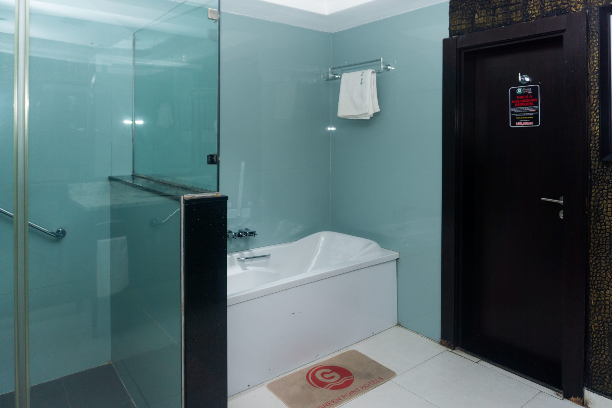 Superior Alcove - image 3