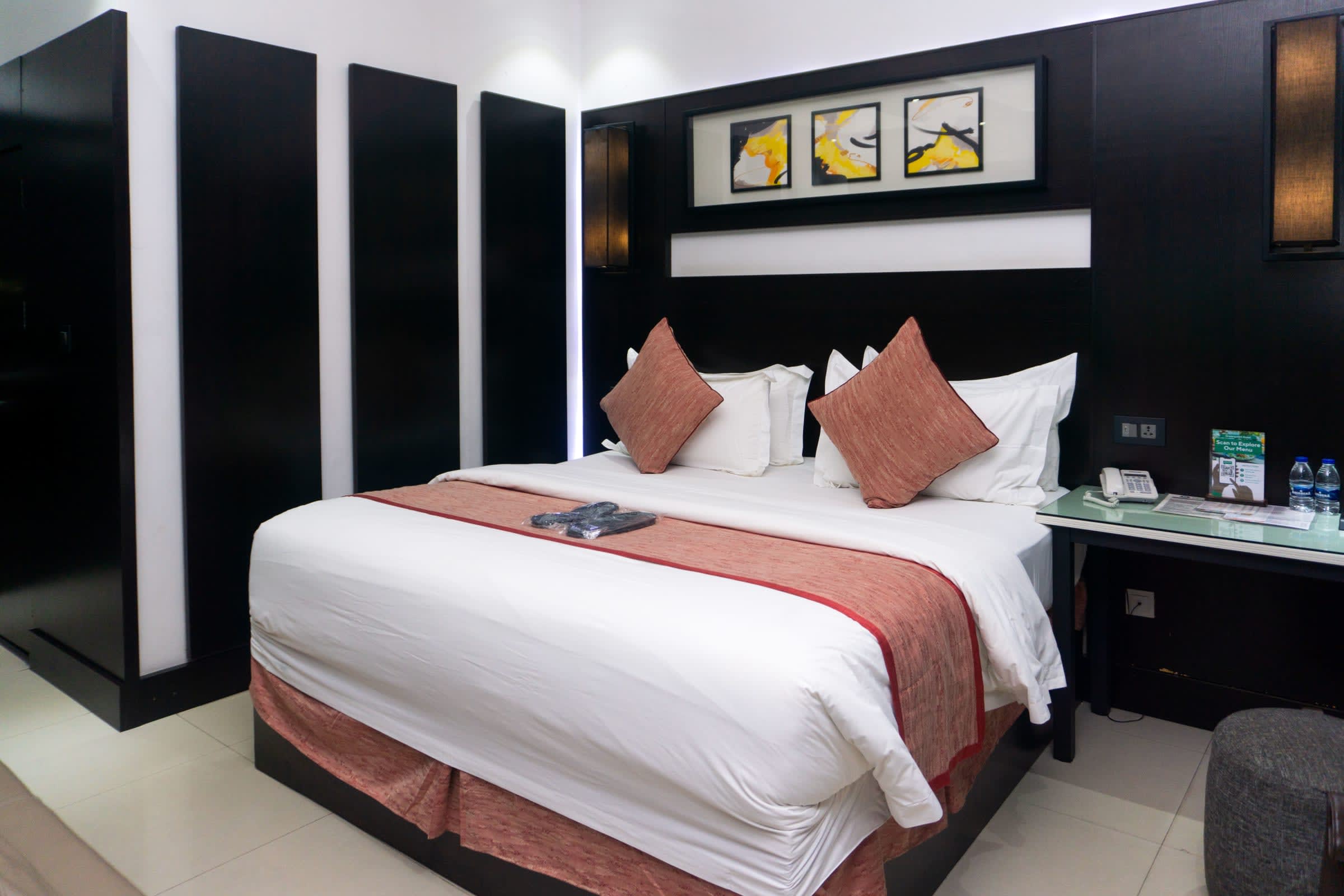 Executive Room - image 6
