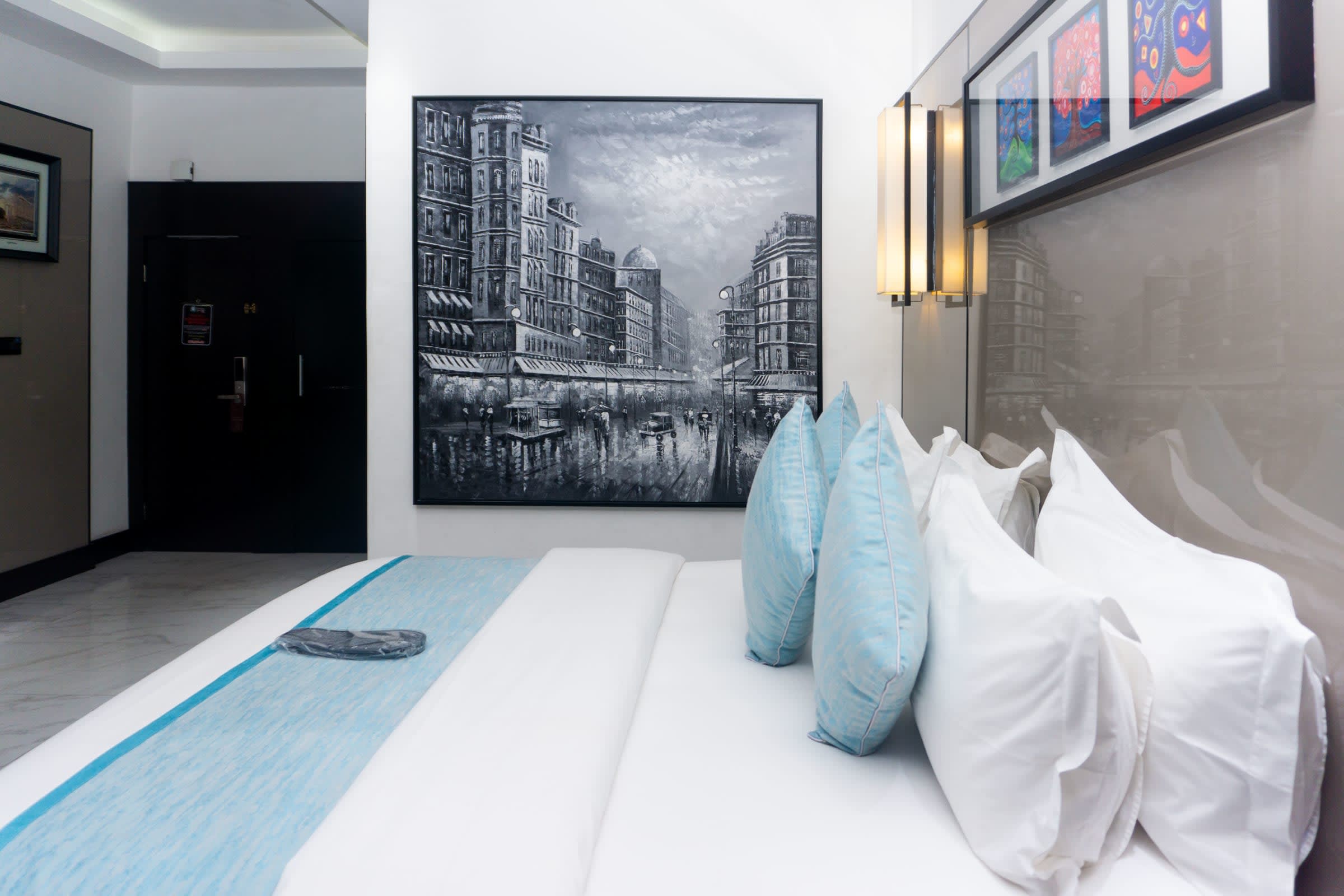 Alcove Room - image 4