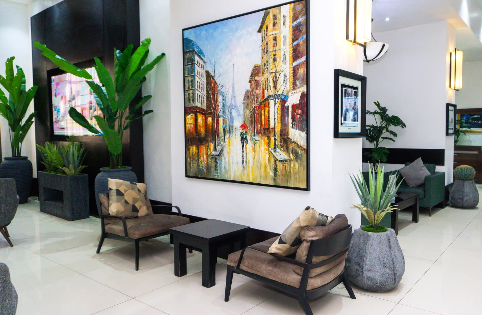 Bar and lounge at Greenpoint Hotel Lagos