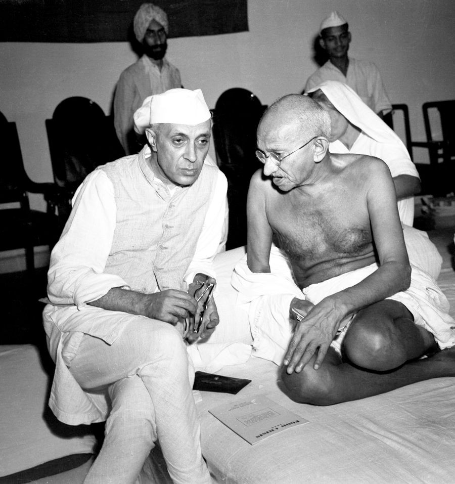 Mahatma Gandhi And Jawaharlal Nehru Mahatma Gandhi And Jawaharlal Nehru
