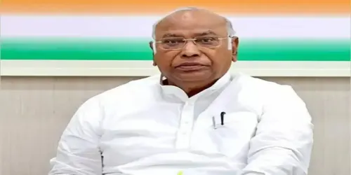 Indira Gandhi sacrificed her life to preserve the unity that Patel had achieved for India: Shri Mallikarjun Kharge