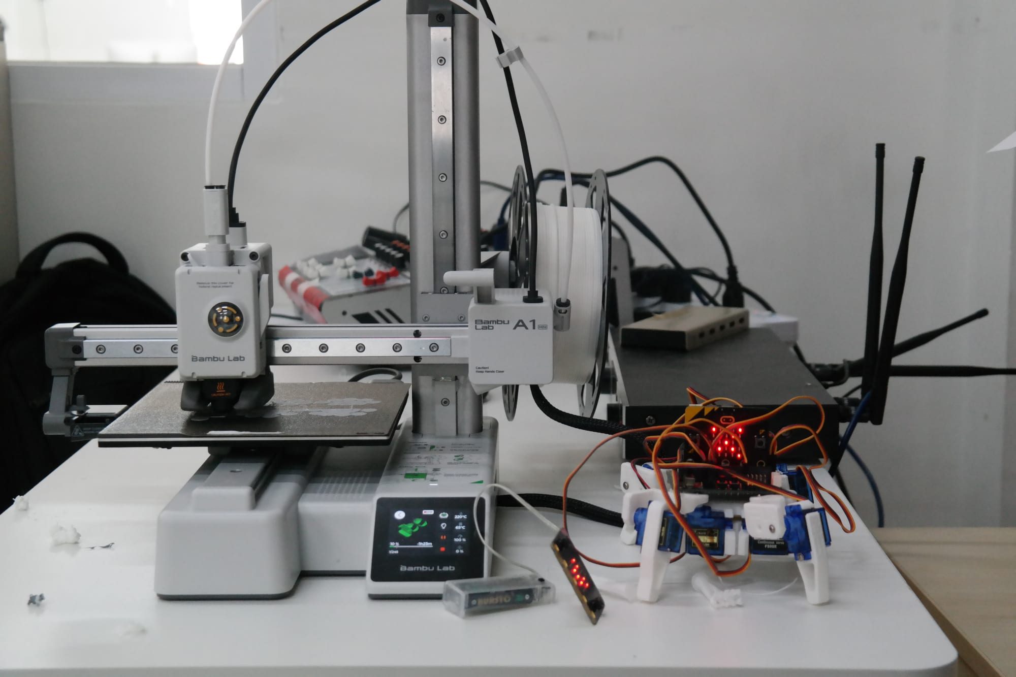 Students' hands-on engineering tools and components