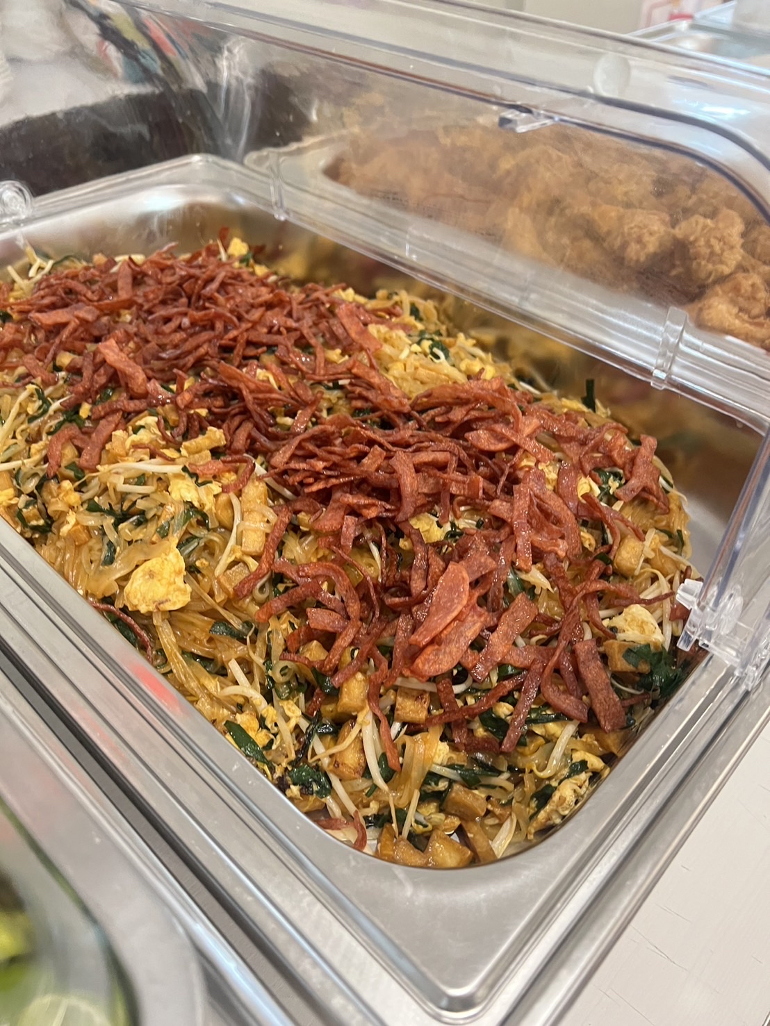 Students enjoying a healthy meal together.