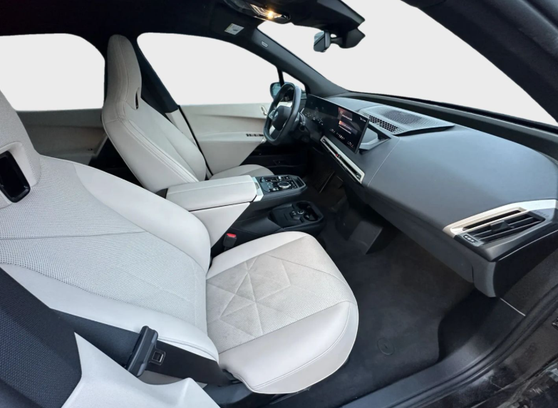 2024 BMW iX - 9