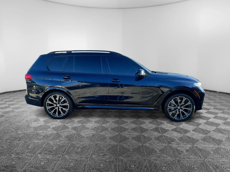 2022 BMW X7 - 2