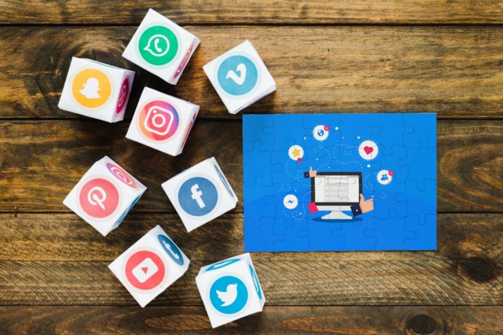 7 Ways Social Media Affects: The Good and Bad