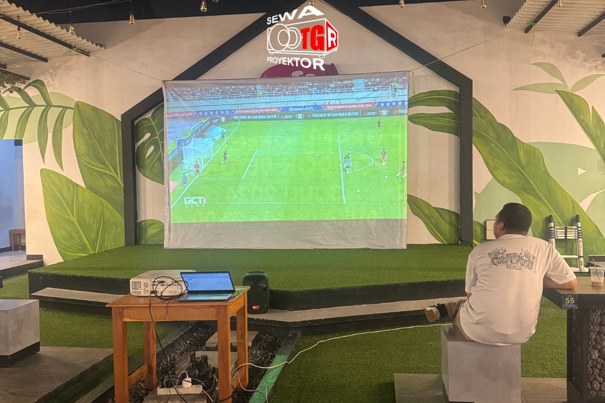 Paket 3 Jam (Nobar) - Panasonic 5500 Lumens