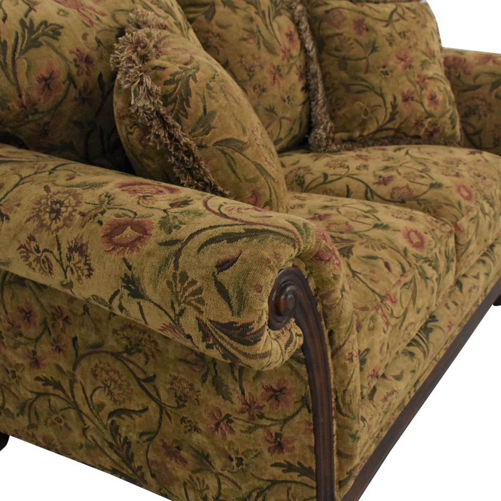 42 Off Clayton Marcus Clayton Marcus Floral Roll Arm Loveseat Sofas