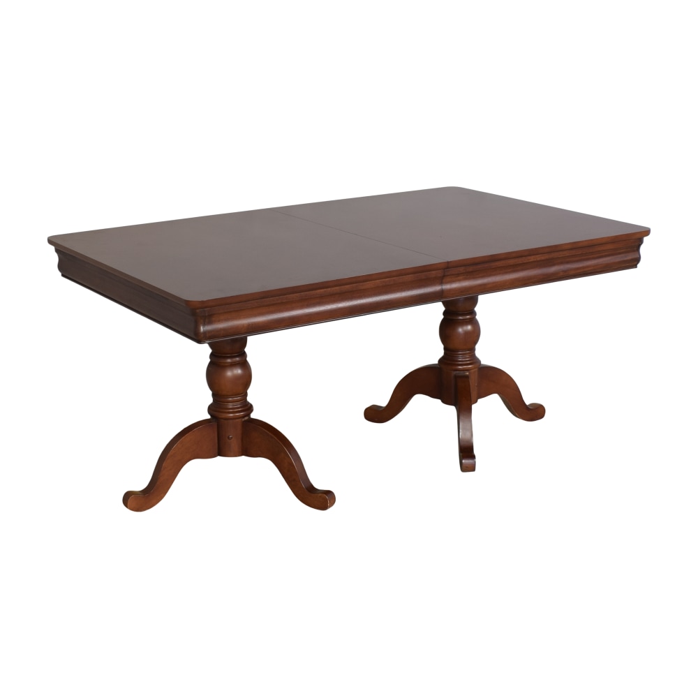 Second Hand Broyhill Furniture Extendable Dining Table 