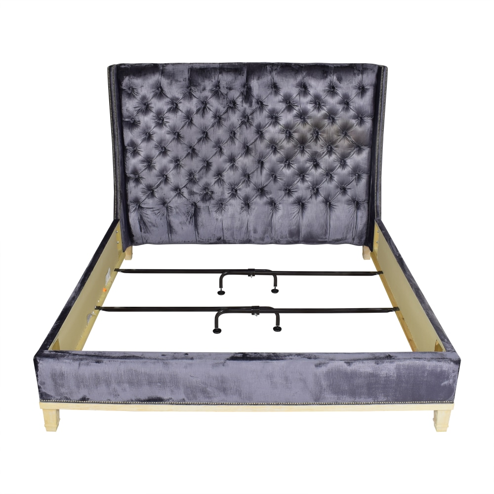 Vanguard Furniture Michael Weiss Cleo King Bed 87 Off Kaiyo 