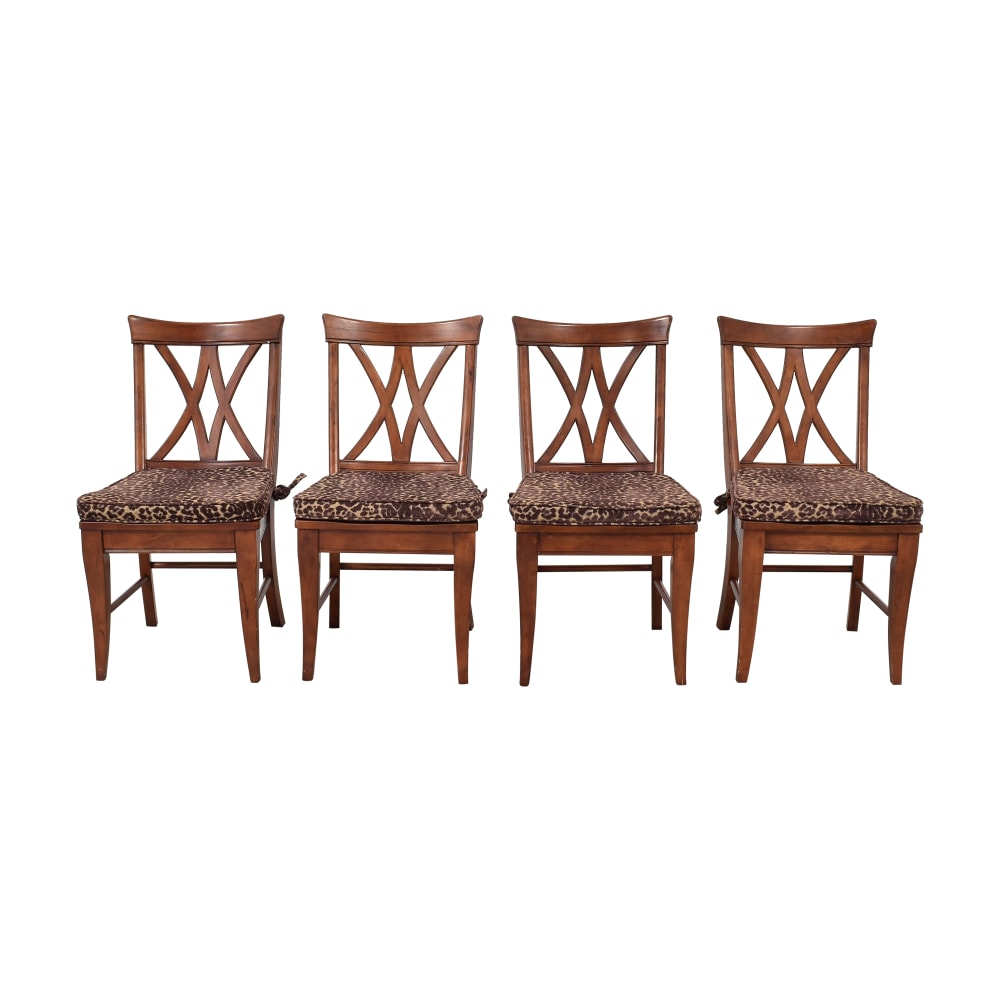 Broyhill Furniture Choices Casual V Back Dining Chairs Used 