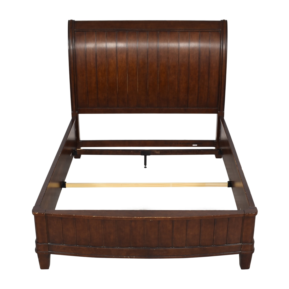  Queen Sleigh Bed pa