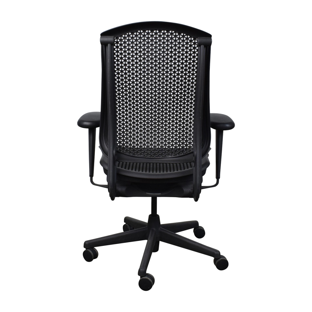 https://res.cloudinary.com/dkqtxtobb/image/upload/f_auto,q_auto:best,w_1000/product-assets/20579/herman-miller/chairs/home-office-chairs/second-hand-herman-miller-areo-office-chair.jpeg