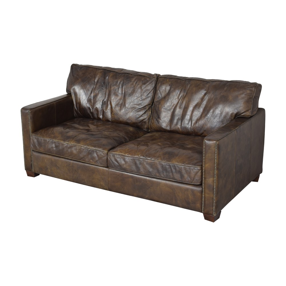 Timothy Oulton Halo Viscount William Sofa | 45% Off | Kaiyo