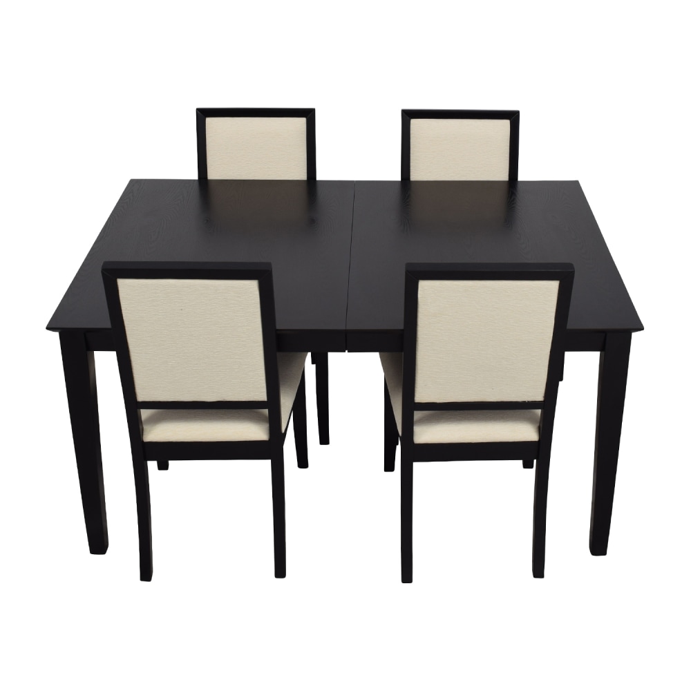 Harlem Furniture Black Dining Table with Four Chairs / Tables
