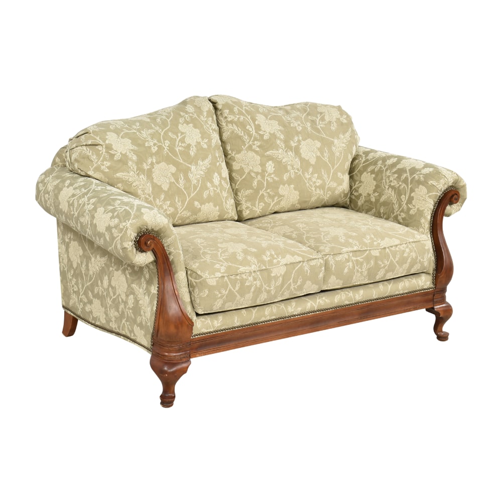 54 Off Broyhill Furniture Broyhill Furniture Roll Arm Loveseat Sofas