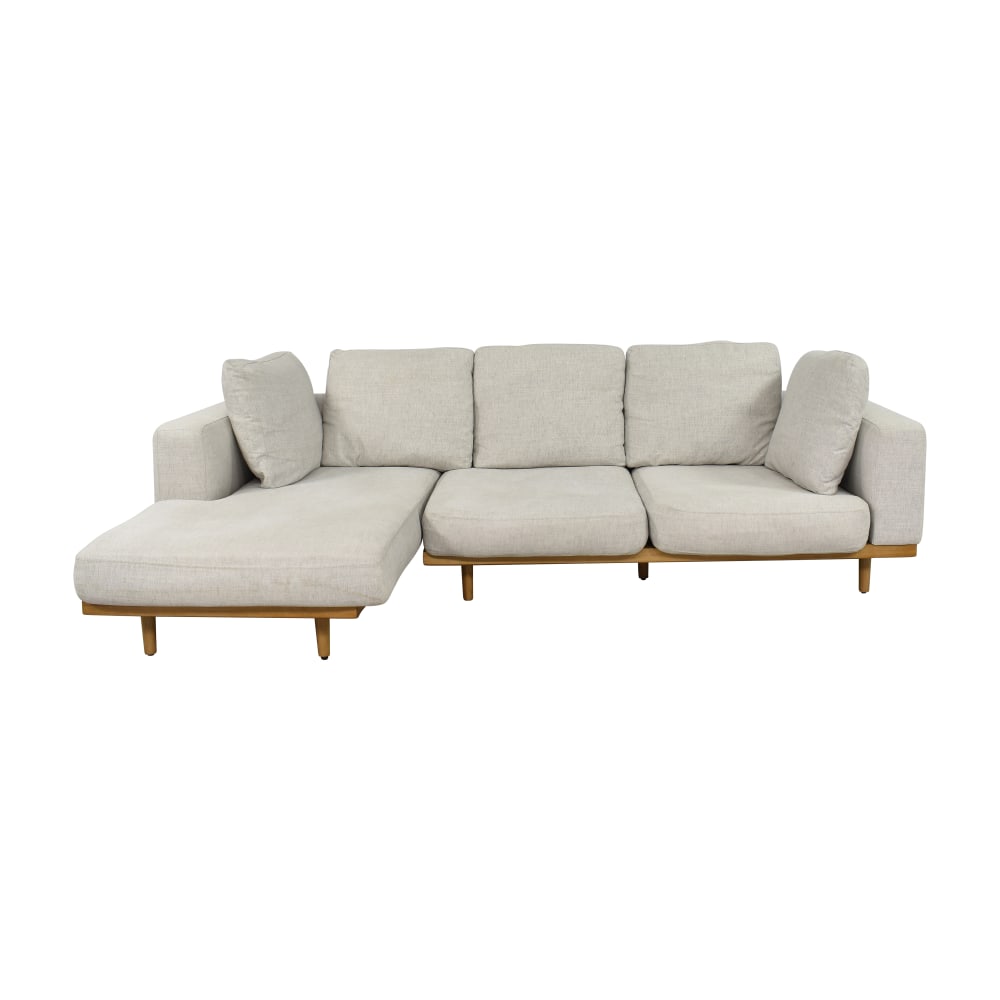 Newport 2-Piece Chaise Sectional (110.5)