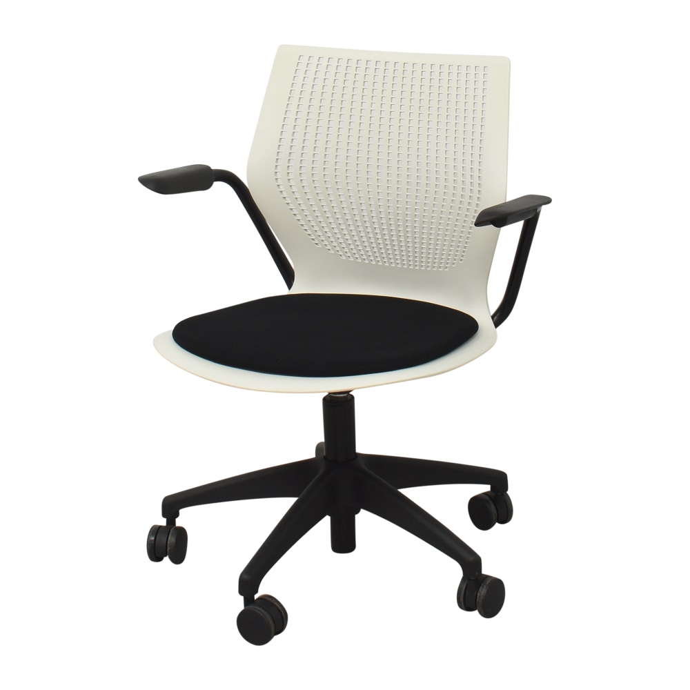 Knoll MultiGeneration Light Task Chair - Armless with Seat Pad