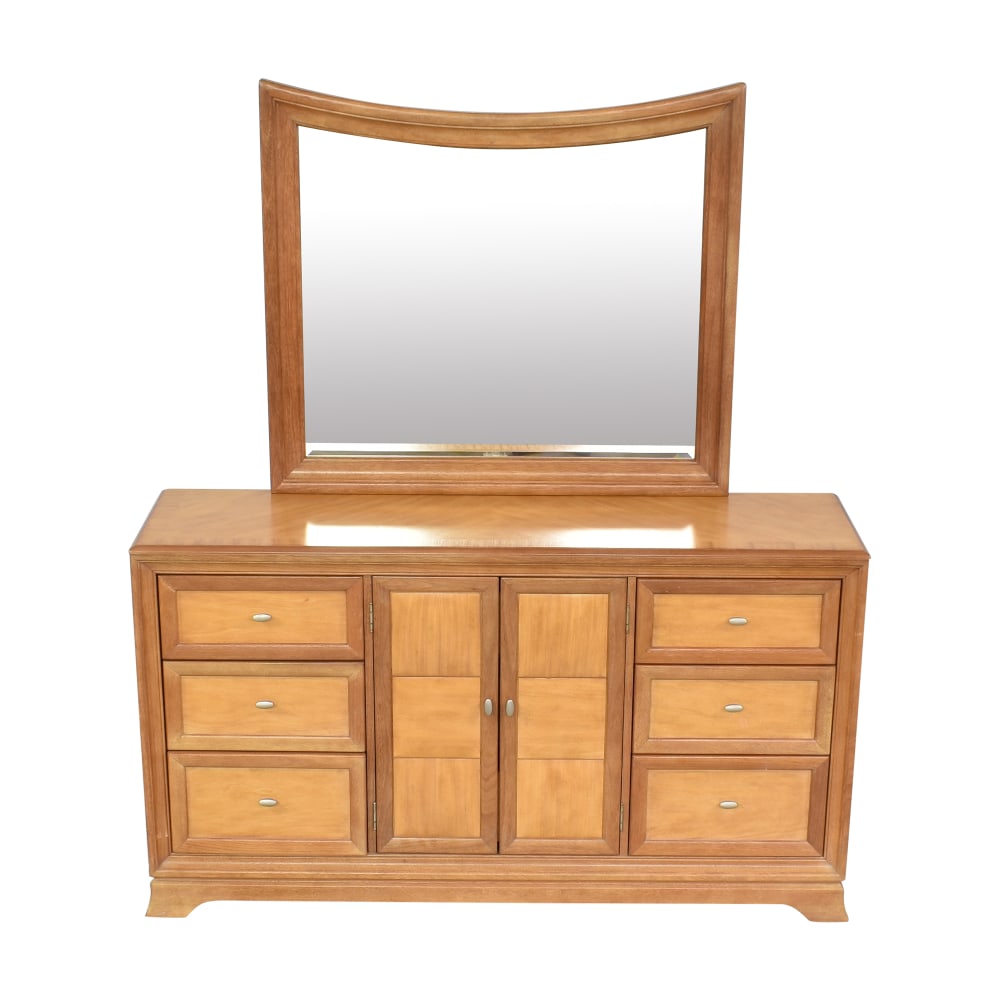 Thomasville Nine Drawer Dresser and Mirror 78 Off Kaiyo