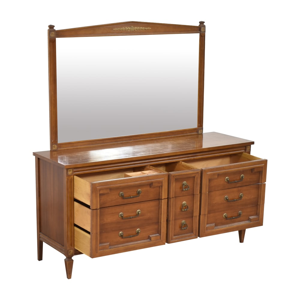 55 OFF Thomasville Thomasville Nine Drawer Dresser with Mirror / Storage