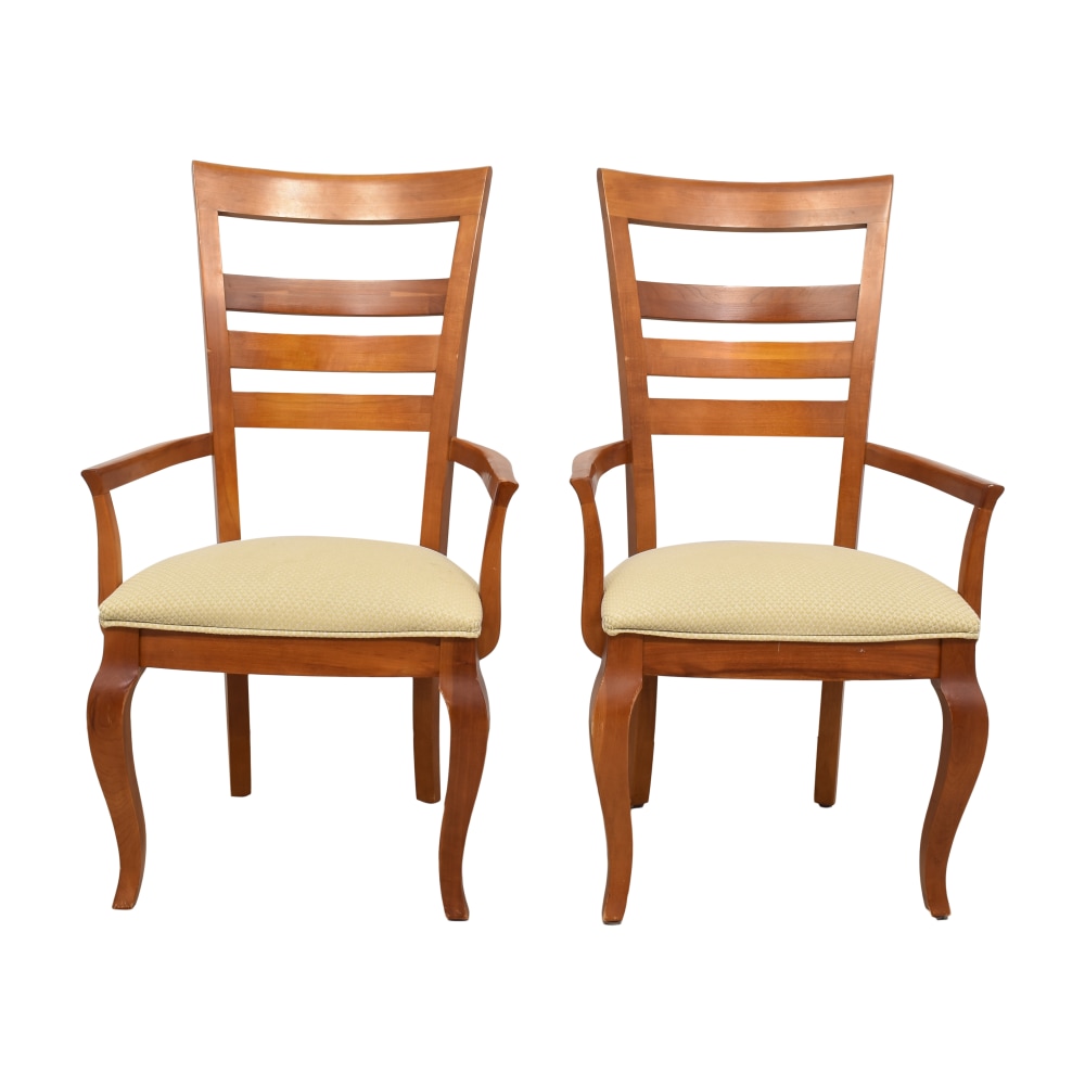 https://res.cloudinary.com/dkqtxtobb/image/upload/f_auto,q_auto:best,w_1000/product-assets/325071/stanley-furniture/chairs/dining-chairs/stanley-furniture-slat-back-dining-chairs.jpeg
