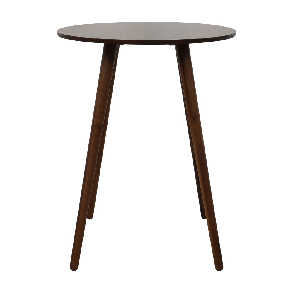 Seno Walnut 47 Round Dining Table