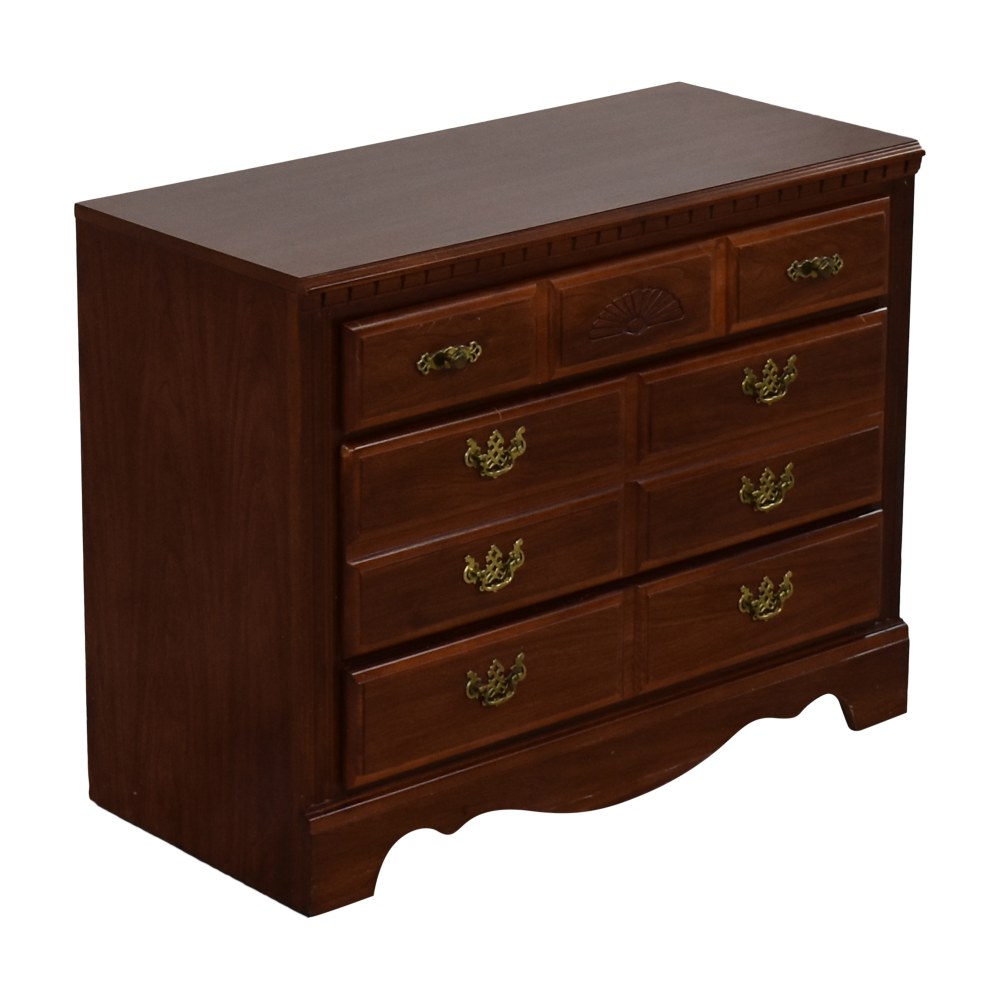 62 OFF Broyhill Furniture Broyhill Furniture Chippendale Three