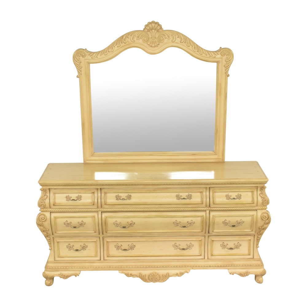 Thomasville French Provincial Nine Drawer Dresser with Mirror 67 Off