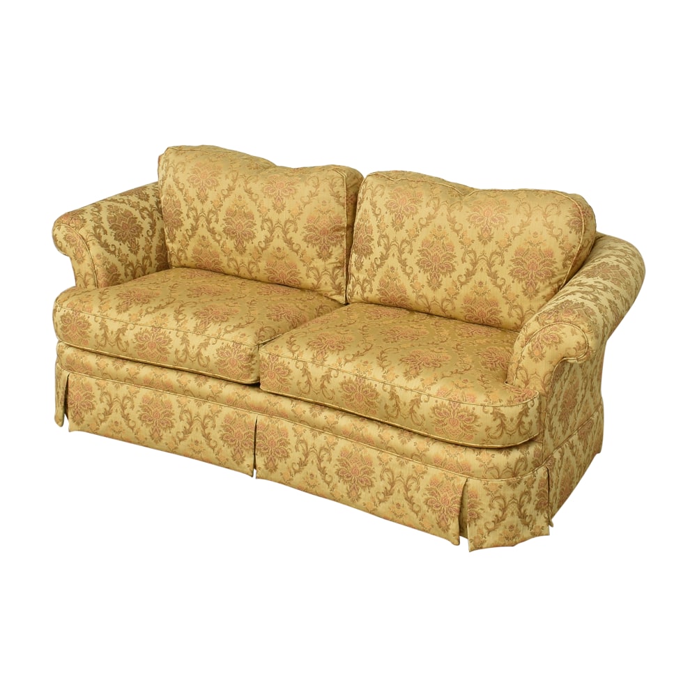 79 Off Clayton Marcus Clayton Marcus Traditional Skirted Sofa Sofas