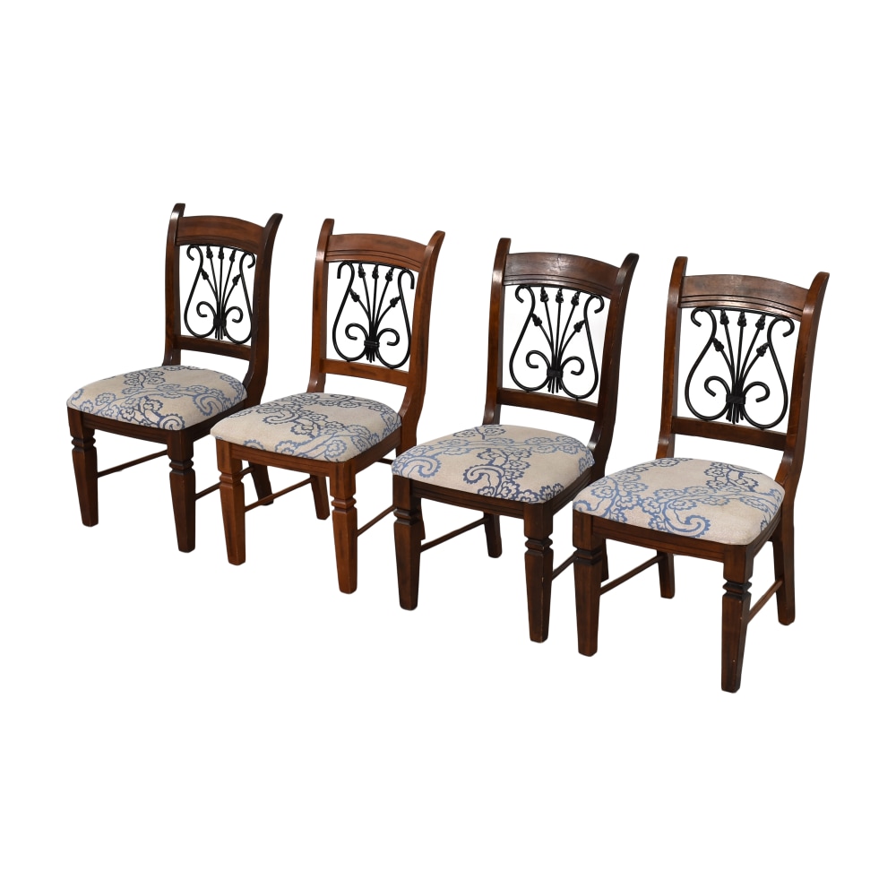 57 OFF Ashley Furniture Ashley Furniture Traditional Dining Chairs