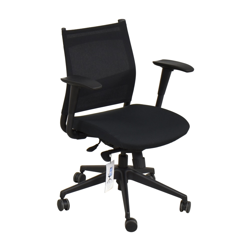 https://res.cloudinary.com/dkqtxtobb/image/upload/f_auto,q_auto:best,w_1000/product-assets/409513/sitonit/chairs/home-office-chairs/used-sitonit-wit-mid-back-task-chair.jpeg
