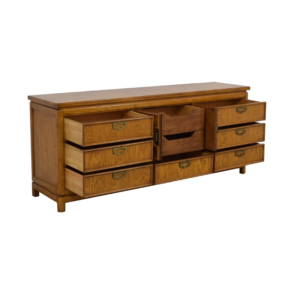 Thomasville Wood Nine-Drawer Dresser / Storage