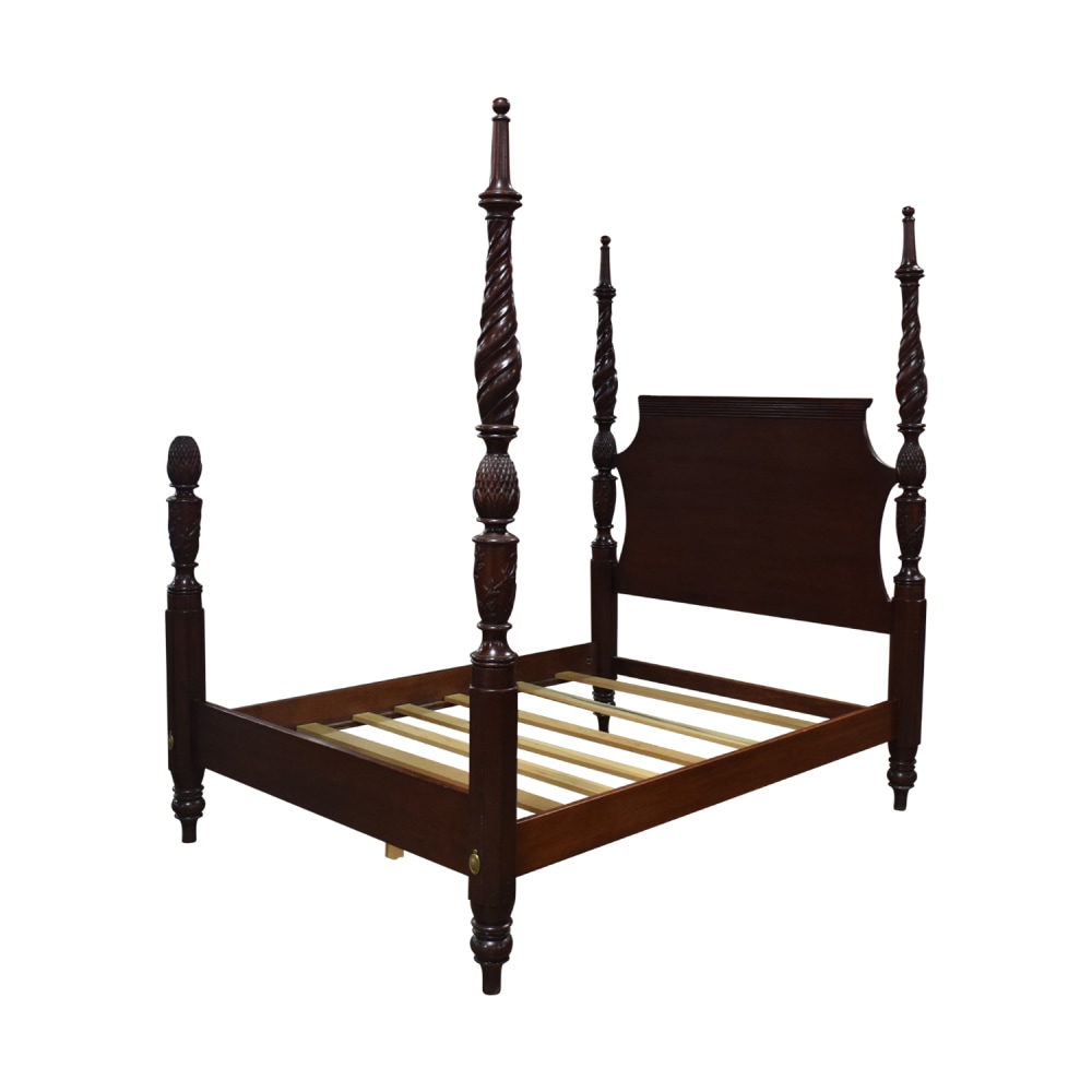 Lexington Furniture Lexington Furniture Wood Four Poster Queen Bedframe used