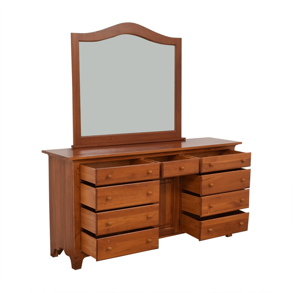 Ethan Allen Ethan Allen Dresser with Mirror ct