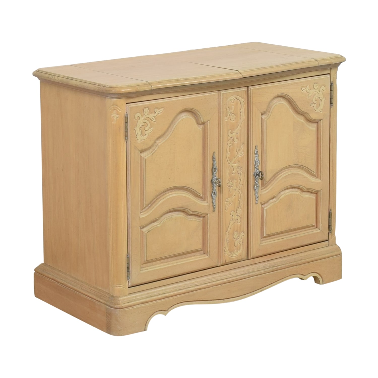 Stanley Furniture Traditional Flip-Top Server Buffet, 74% Off