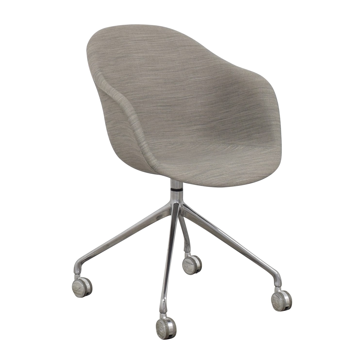 BoConcept Adelaide Swivel Chair | 69% Off | Kaiyo