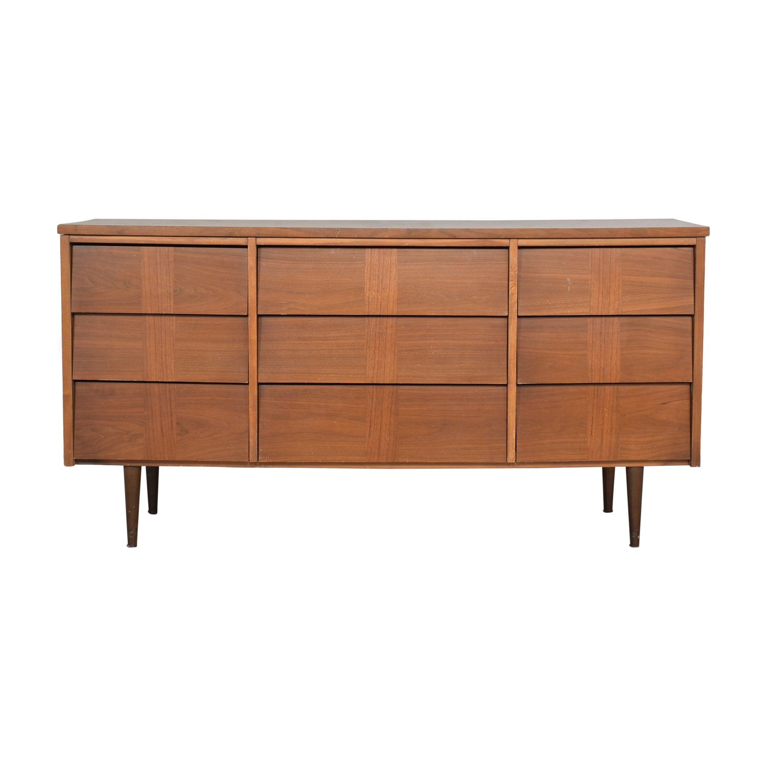 Ward Furniture Mid Century Modern Nine Drawer Dresser | 55% Off | Kaiyo