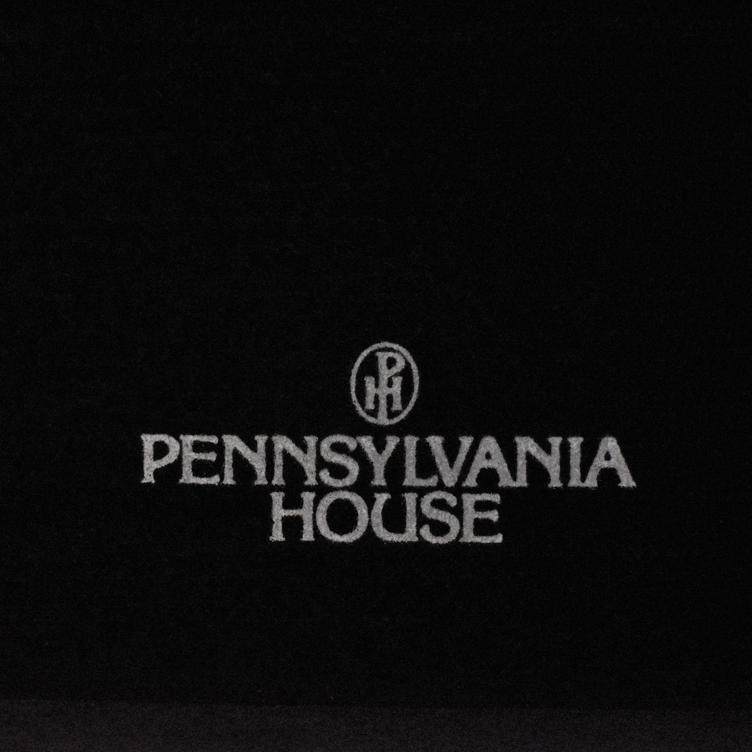 Pennsylvania House Pennsylvania House Dresser with Trifold Mirror  ct